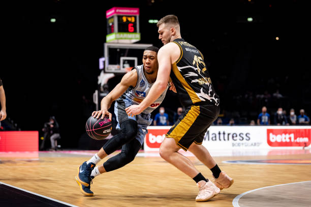 不断调整优 不断调整优