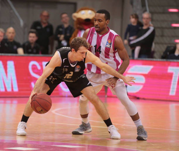 自阿尔特塔 自阿尔特塔